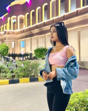 Priyanshi Pandey Instagram - Your👉 # Aττιτυδε in front of me is #Chiller,
Because my # Sτγιε😎 is the same #_Kιller😈 ..
@pandit_girl_242
.
.
.
.
#instagram #instagood #photo #photooftheday #photoeveryday #photographers_of_india #dressage #viral #viralvideos #regrann #staysafe