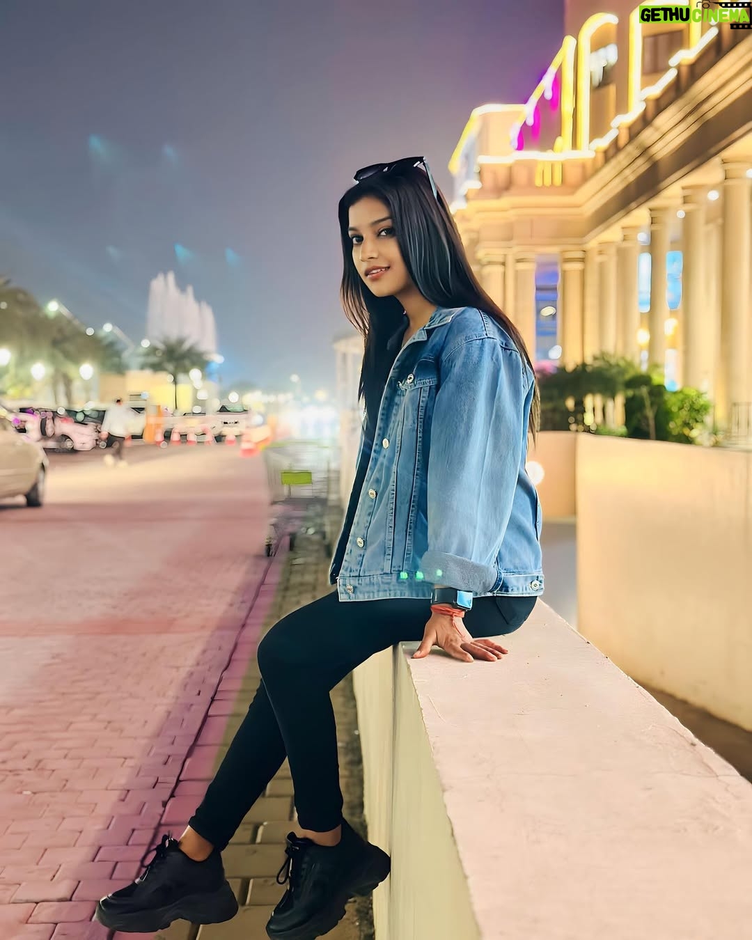 Priyanshi Pandey - 28.7K Likes - Your👉 # Aττιτυδε in front of me is #Chiller, 
Because my # Sτγιε😎 is the same #_Kιller😈 ..
@pandit_girl_242 
.
.
.
.
#instagram #instagood #photo #photooftheday #photoeveryday #photographers_of_india #dressage #viral #viralvideos #regrann #staysafe