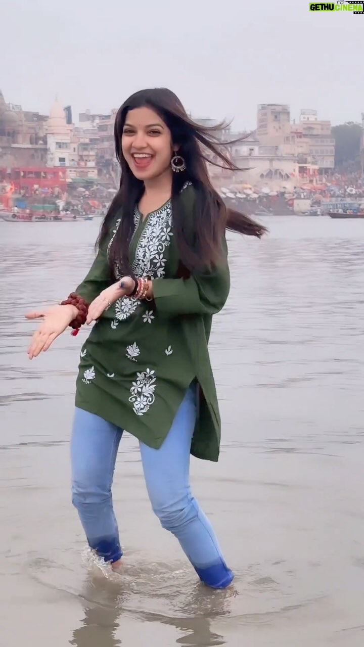 Priyanshi Pandey - 31.8K Likes - Matak chalungi ❤️🙈