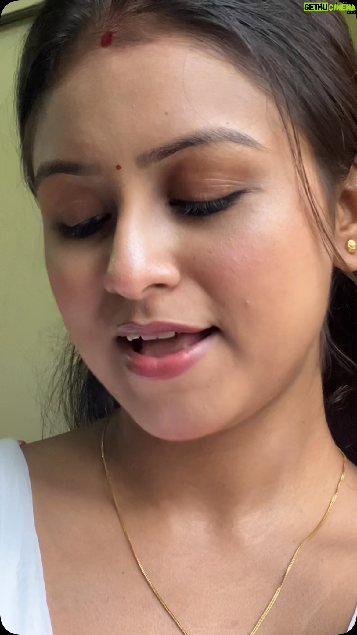 Puja Biswas - 54.2K Likes - Onek din por 😇