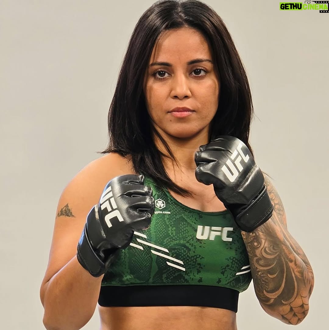 Puja Tomar - 27.7K Likes - Never forget where you come from ☺️
#pujatomar #mma #ufc