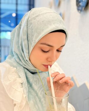 Puteri Sarah Liyana Megat Kamaruddin Instagram - FRIDAY
Ya Allah, make us among those who will enter Jannatul Firdous ❤️❤️
Sarah pakai Azura Medina @arasyi.malaysia in Emerald.
Stay tuned guys. Boleh Pre order 15 December ni !!!
📸 @andiarsyil