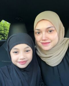 Actress Puteri Sarah Liyana Megat Kamaruddin HD Photos and Wallpapers February 2025