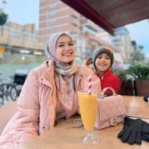 Actress Puteri Sarah Liyana Megat Kamaruddin HD Photos and Wallpapers December 2024