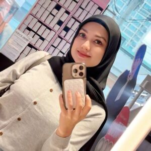 Actress Puteri Sarah Liyana Megat Kamaruddin HD Photos and Wallpapers September 2025