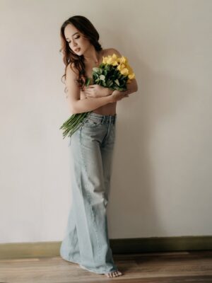 Putri Anne Instagram - Bloom beautifully, dangerously, loudly! Bloom softly, however you need, just bloom!
-Rupi Kaur-