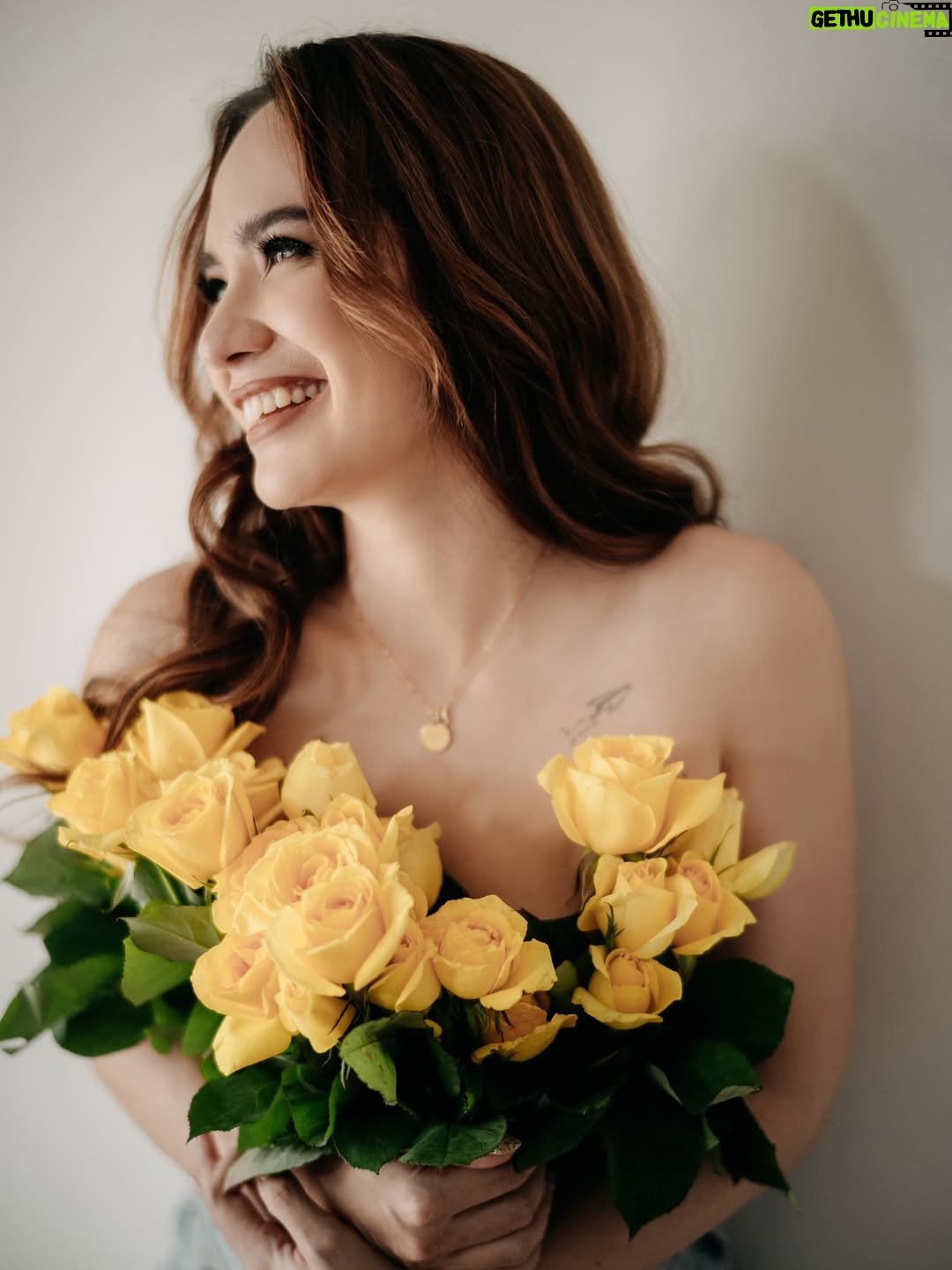 Putri Anne - 26.9K Likes - Bloom beautifully, dangerously, loudly! Bloom softly, however you need, just bloom!

-Rupi Kaur-
