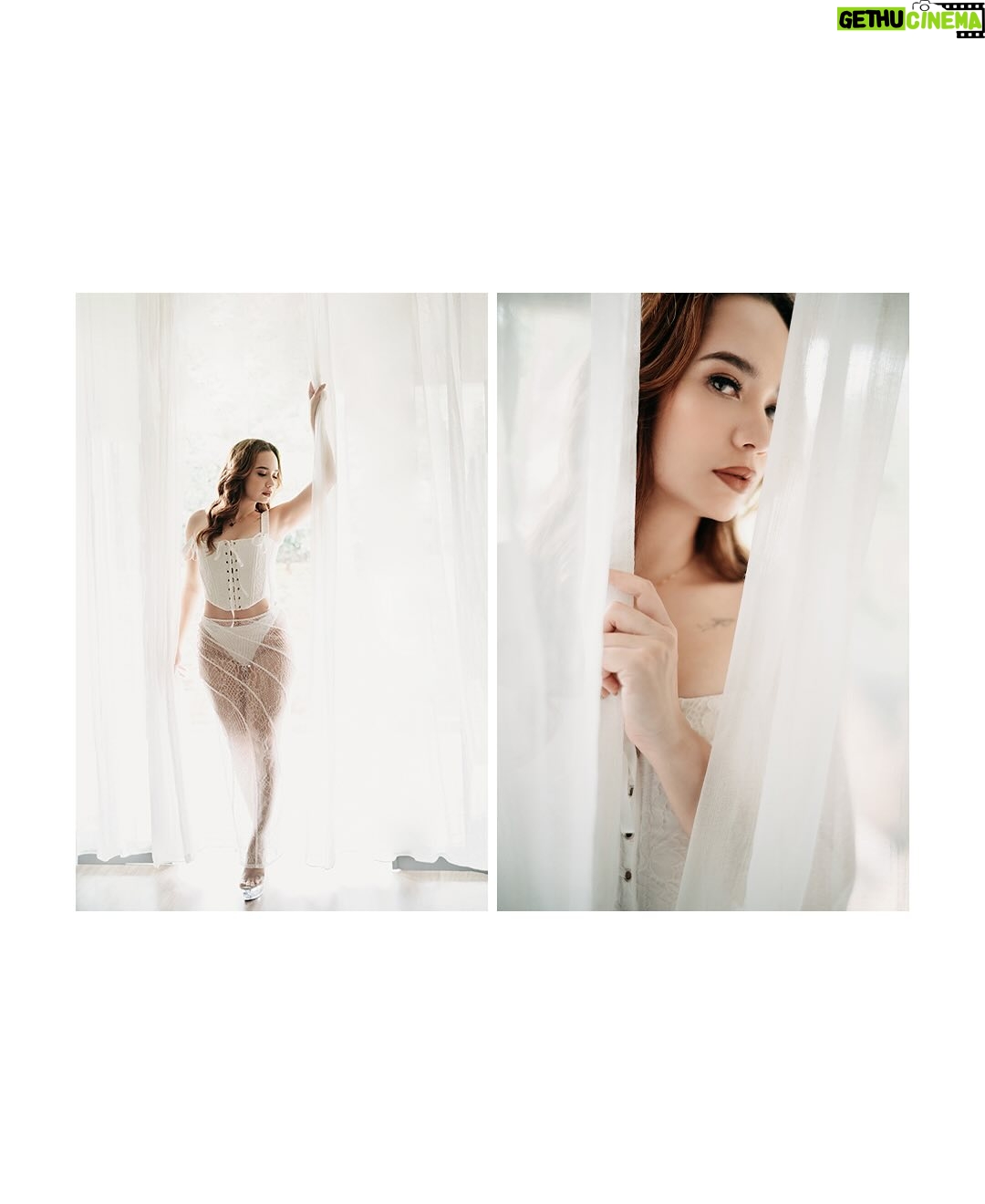 Putri Anne - 14.2K Likes - .
Beauty portrait of @anneofficial1990 
Photo @shendysaputro @cierafotografie 
Makeup by @ein_ariestamarshelina 
.
#cierabyshendy #cierabeauty #beautyshoot #beautyportrait #beauty #photos #portrait #leica #pinterest #leicaimages #photographersurabaya