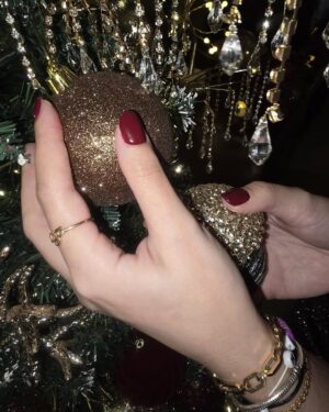 Putri Anne Instagram - It’s the season of.. 🎄