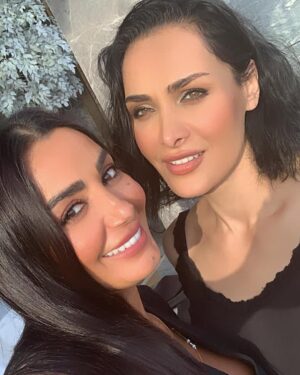 Qamar Khalaf Instagram - الصحبة والرفقة والطيبة والضحكة بعد زمان يا دمدوم ♥️♥️♥️