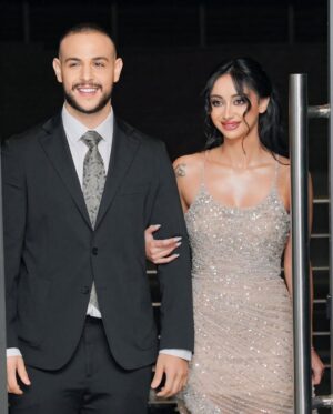Qamar Khalaf Instagram - أبنتي الحبيبة …
مبروك على الالتزام بالحب والفرح ❤️❤️