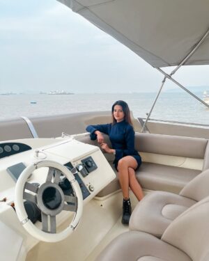 Raashi Instagram - A day well spent with “Princess 61” @thesailstory ⛴️🪽💕🎀✨

#explorepage #fyp #yatchlifestyle #sailing