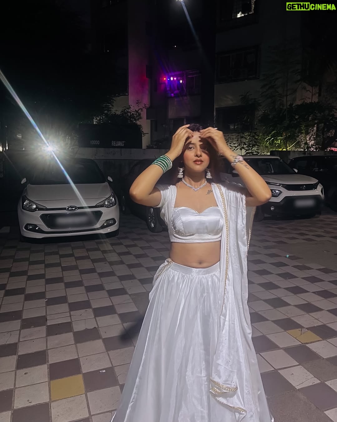 Raashi - 13.5K Likes - I’ll post better pictures in this lehenga for sure🦢🤍

#explorepage✨ #ethnicwear #outfitinspo #feed #lehengainspiration #diwalioutfit