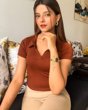 Raashi Instagram - 🤎🍂🐿️
#explorepage✨ #igfeed #outfitinspiration #oldmoney