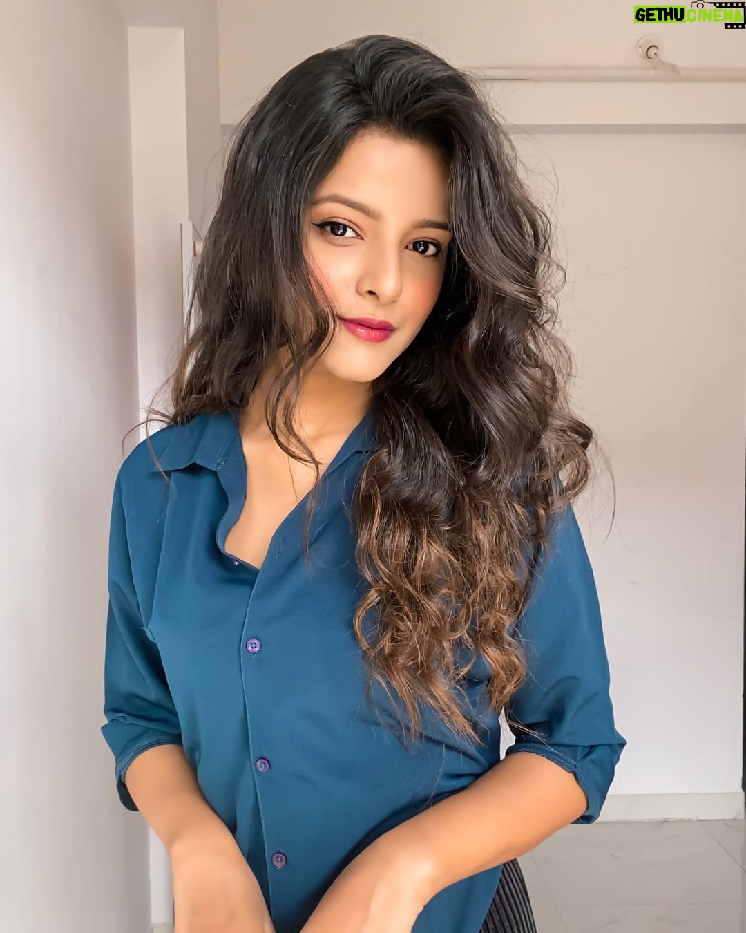 Raashi - 1.6K Likes - 🦋💙🐬🪁

#explorepage #outfitinspo #semiformal #feed #trendingoutfits