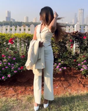 Raashi Instagram - Derby day pt.2 🏇✨💅 
#derbyday #explorepage