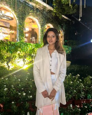 Raashi Instagram - Derby day pt.2 🏇✨💅 
#derbyday #explorepage
