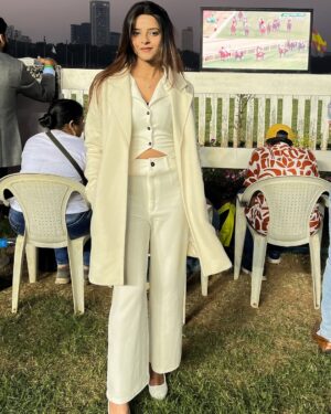 Raashi Instagram - Derby day pt.2 🏇✨💅 
#derbyday #explorepage