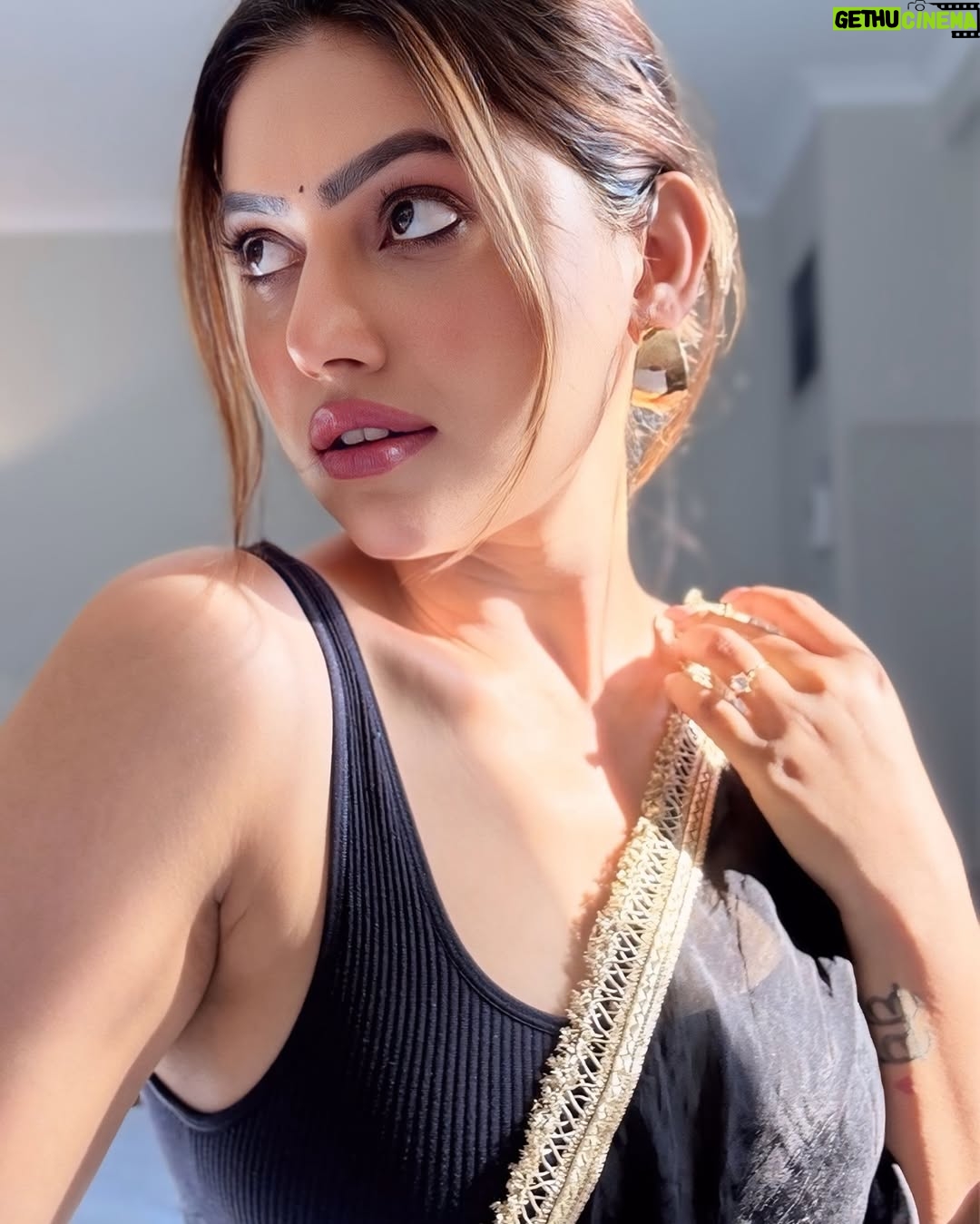 Raavi Kaur Bal - 3 Likes - 👀♥️

@officialraavi