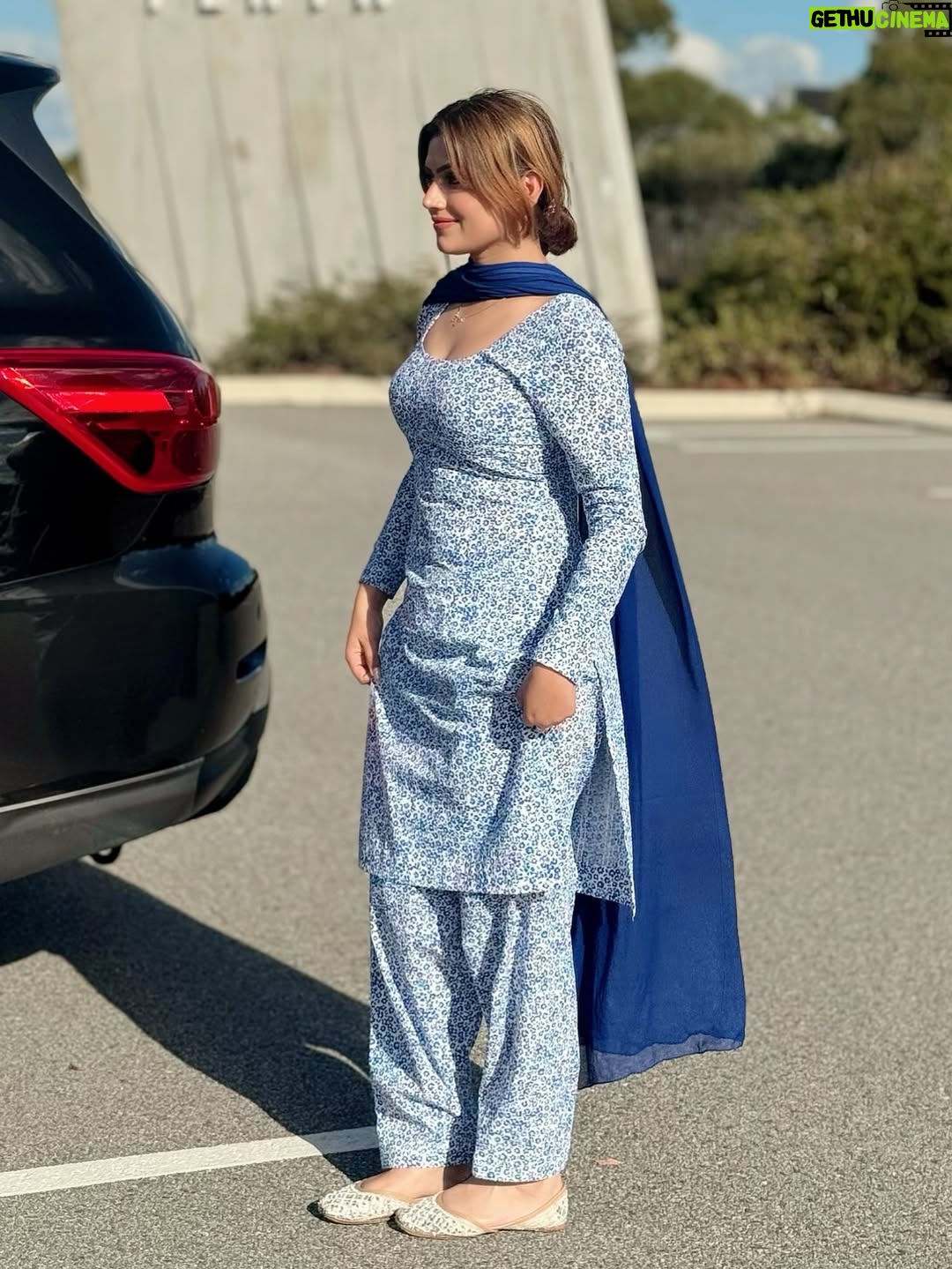 Raavi Kaur Bal - 3 Likes - ਸੂਟ ਵਿਚ ਸਾਦਗੀ, ਅੱਖਾਂ ਵਿਚ ਪਿਆਰ। 

@officialraavi