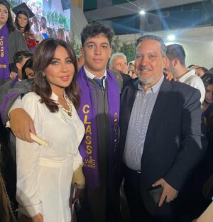 Rabia Al Zayyat Instagram - فرحة صغيرة وسط هذه العتمة،مبروك يا عمري وإن شاء الله نشوفك بأعلى المراتب 💙 👨🎓 @daliwehbi