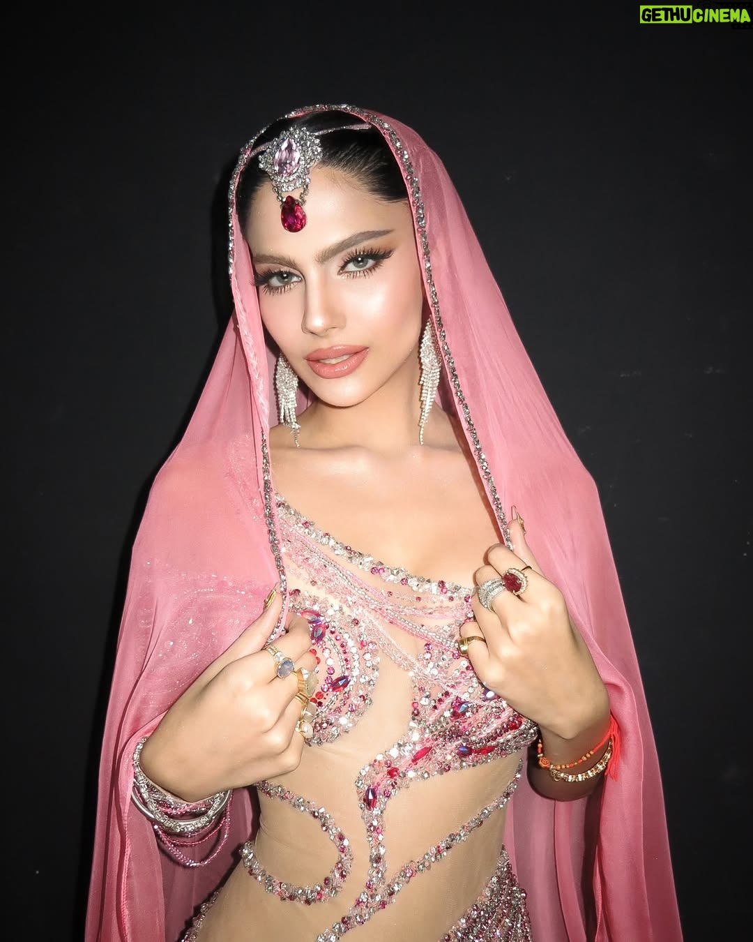 Rachel Gupta - 106.5K Likes - เบื้องหลังวันนี้ 💗🇮🇳 หวานอินเดีย Behind the scenes Makeup&Hair @_rachelgupta @missgrandindiaofficial @glamanandsupermodelindia @missgrandinternational. 

Makeup @nnadia.makeup 
Hair @yo_korawathairstylist 
Evening gown @thuonggiakydesign @thuong_gia_ky _____________________________________
#makeuptutorial #makeupartist #softglam #makeuplooks 
#ช่างแต่งหน้าทำผมเชียงใหม่ #ช่างแต่งหน้าเจ้าสาว #ช่างแต่งหน้าทำผม  #พรีเวดดิ้ง  #ช่างแต่งหน้ามืออาชีพ #แต่งหน้าเจ้าสาว #แต่งหน้าเจ้าสาวกทม 
 #เจ้าสาว #ช่างแต่งหน้าเชียงใหม่ #ช่างแต่งหน้าเจ้าสาวเชียงใหม่ #bride #bridemakeup #wedding #ช่างแต่งหน้า #เรียนแต่งหน้า #ช่างแต่งหน้ากรุงเทพ #Makeup #ช่างแต่งหน้าเจ้าสาวกรุงเทพ #ช่างแต่งหน้าดารา #ช่างแต่งหน้าเจ้าสาวเชียงใหม่ #ช่างแต่งหน้าเจ้าสาวมืออาชีพ #เจ้าสาวชุดไทย #ช่างแต่งหน้าเจ้าสาวกทม  #indonesiamakeupartist #missgrandindia