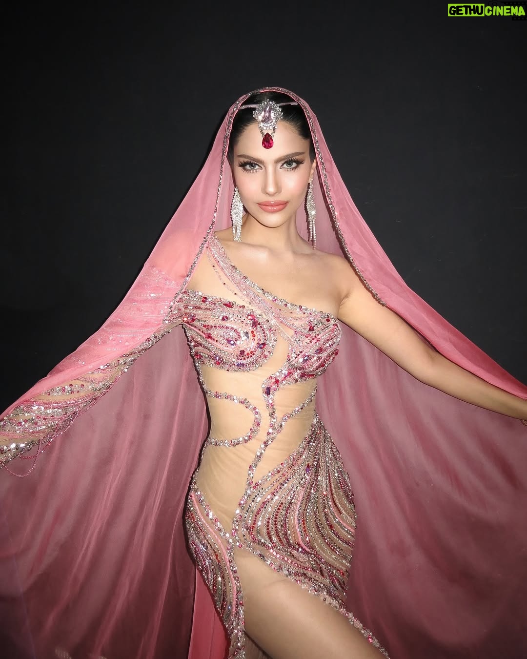 Rachel Gupta - 106.5K Likes - เบื้องหลังวันนี้ 💗🇮🇳 หวานอินเดีย Behind the scenes Makeup&Hair @_rachelgupta @missgrandindiaofficial @glamanandsupermodelindia @missgrandinternational. 

Makeup @nnadia.makeup 
Hair @yo_korawathairstylist 
Evening gown @thuonggiakydesign @thuong_gia_ky _____________________________________
#makeuptutorial #makeupartist #softglam #makeuplooks 
#ช่างแต่งหน้าทำผมเชียงใหม่ #ช่างแต่งหน้าเจ้าสาว #ช่างแต่งหน้าทำผม  #พรีเวดดิ้ง  #ช่างแต่งหน้ามืออาชีพ #แต่งหน้าเจ้าสาว #แต่งหน้าเจ้าสาวกทม 
 #เจ้าสาว #ช่างแต่งหน้าเชียงใหม่ #ช่างแต่งหน้าเจ้าสาวเชียงใหม่ #bride #bridemakeup #wedding #ช่างแต่งหน้า #เรียนแต่งหน้า #ช่างแต่งหน้ากรุงเทพ #Makeup #ช่างแต่งหน้าเจ้าสาวกรุงเทพ #ช่างแต่งหน้าดารา #ช่างแต่งหน้าเจ้าสาวเชียงใหม่ #ช่างแต่งหน้าเจ้าสาวมืออาชีพ #เจ้าสาวชุดไทย #ช่างแต่งหน้าเจ้าสาวกทม  #indonesiamakeupartist #missgrandindia
