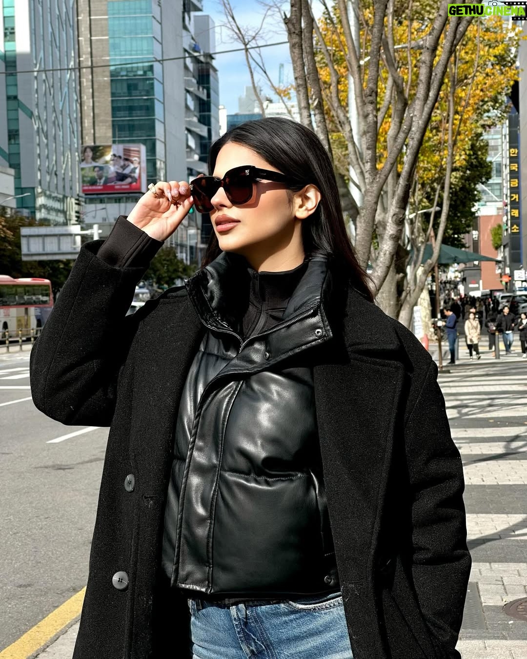Rachel Gupta - 88.8K Likes - Gangnam style
Today in Seoul🖤