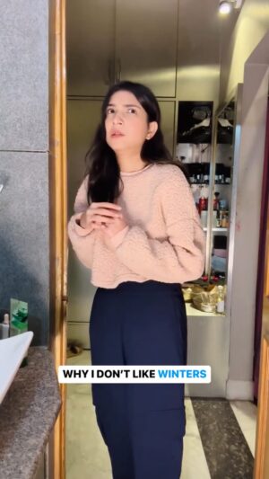 Radhika Guglani Instagram - Winter struggles!🥲 You guys like winter?✨
.
.
.
.
#winters #cold #winterstruggles #winterseason #noshowerdecember #lazyaf