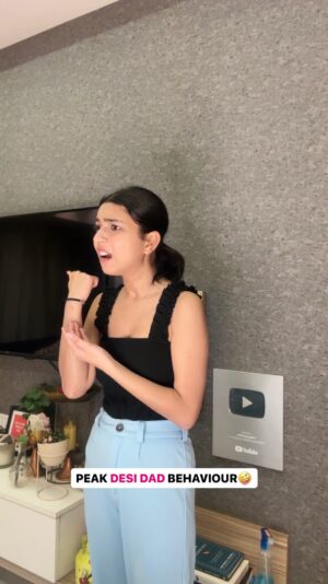 Radhika Guglani Instagram - Ye papa logo ko kuch pata kyu ni hota!😏😂
.
.
.
.
#desidad #papa #brownfam #desimemes #fatherhood #love #daughtersbelike #cutevideos