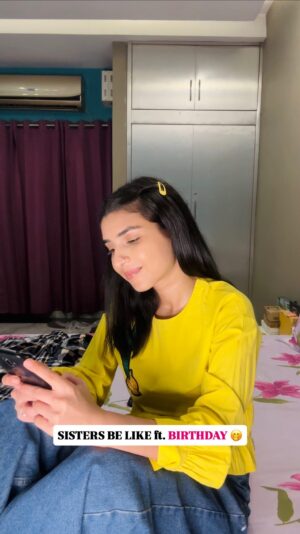 Radhika Guglani Instagram - Birthday ki story p hi pyaar nikalta hai bas😏 Tag your pyaari behena☺️😁
.
.
.
.
#sister #birthday #wish #lovehate #siblingrivalry #cute #behen #girls #Ad #HimalayaSunProtect
#HimalayaSunscreen #HimalayaWellness
#SPF50 #SunProtection #Sunscreen
#ClinicallyTested #TrueSPF50