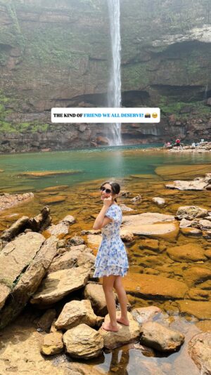 Radhika Guglani Instagram - Who’s this friend in your group? 🥹♥️
.
.
.
.
#photographer #travel #meghalaya #waterfall #photoshoot #friendship #hypefriend #explore #lovelanguage