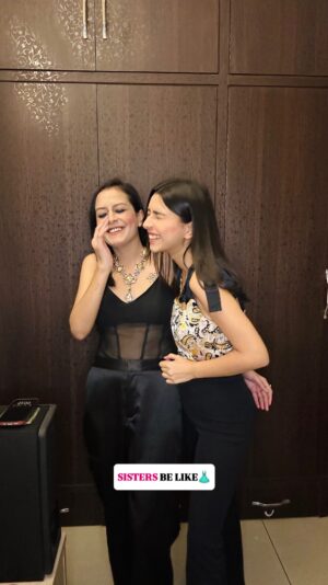 Radhika Guglani Instagram - Why does this happen though?🤣😮💨
.
.
.
.
#sister #siblings #lovehate #family #clothes #fashion #siblingwars #prettylittlebaby