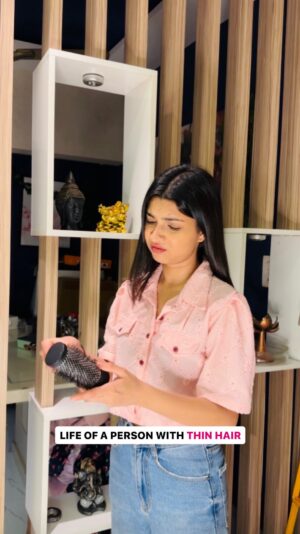 Radhika Guglani Instagram - Baal-baal bachte reh gaye @lovebeautyandplanet_in ki wajah se!
Rosemary & Onion Hairfall Serum – this combo is my secret to fuller & healthier hair!
#LoveBeautyAndPlanet #NoHairfall #HairCareRoutine #HairfallSolution #OnionOil #HairFall