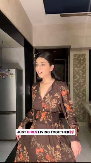 Radhika Guglani Instagram - We’re just girls 🎀 Tag your sister/flatmate/roommate/hostelmate!🥰
.
.
.
.
#girls #hostel #hosteldays #roommate #college #femalefriendship #girlthings #cutevideos