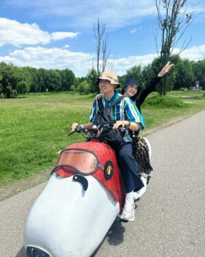 Rainie Yang Instagram - 就用大理之收官畢旅Day 3來總結整個六月吧☀️(影片多,慎入!也有琳美照喔)
#生活碎片 #告別六月
#畢業旅行 #大理