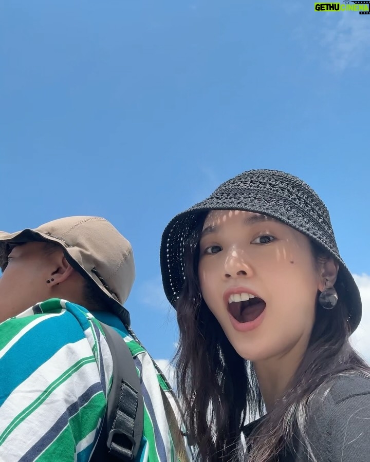 Rainie Yang - 16.8K Likes - 就用大理之收官畢旅Day 3來總結整個六月吧☀️（影片多，慎入！也有琳美照喔）

#生活碎片 #告別六月
#畢業旅行 #大理