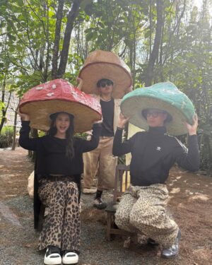 Rainie Yang Instagram - 就用大理之收官畢旅Day 3來總結整個六月吧☀️(影片多,慎入!也有琳美照喔)
#生活碎片 #告別六月
#畢業旅行 #大理
