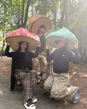 Rainie Yang Instagram - 就用大理之收官畢旅Day 3來總結整個六月吧☀️(影片多,慎入!也有琳美照喔)
#生活碎片 #告別六月
#畢業旅行 #大理
