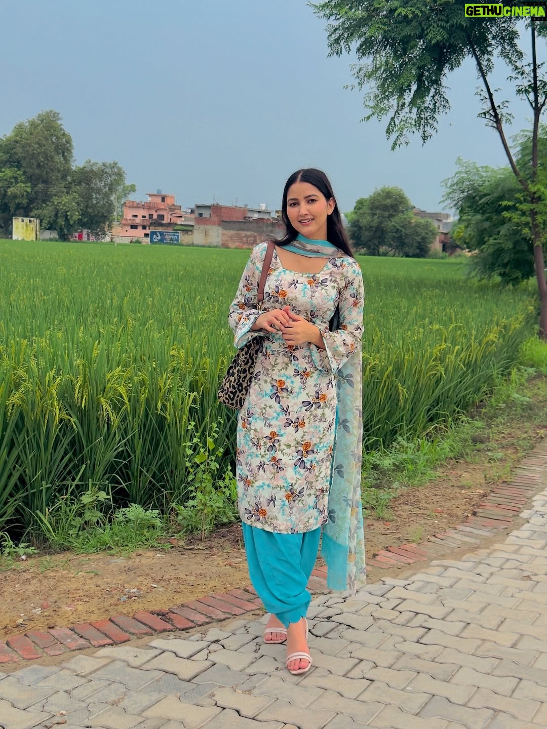 Rajdeep Kullar - 34.1K Likes - Utton suit asmaani 🩵🍁 

@rajdeep_kullar 

#suit #love #lover #suitpunjabi #explorer #punjab #jatti #asmani #asman