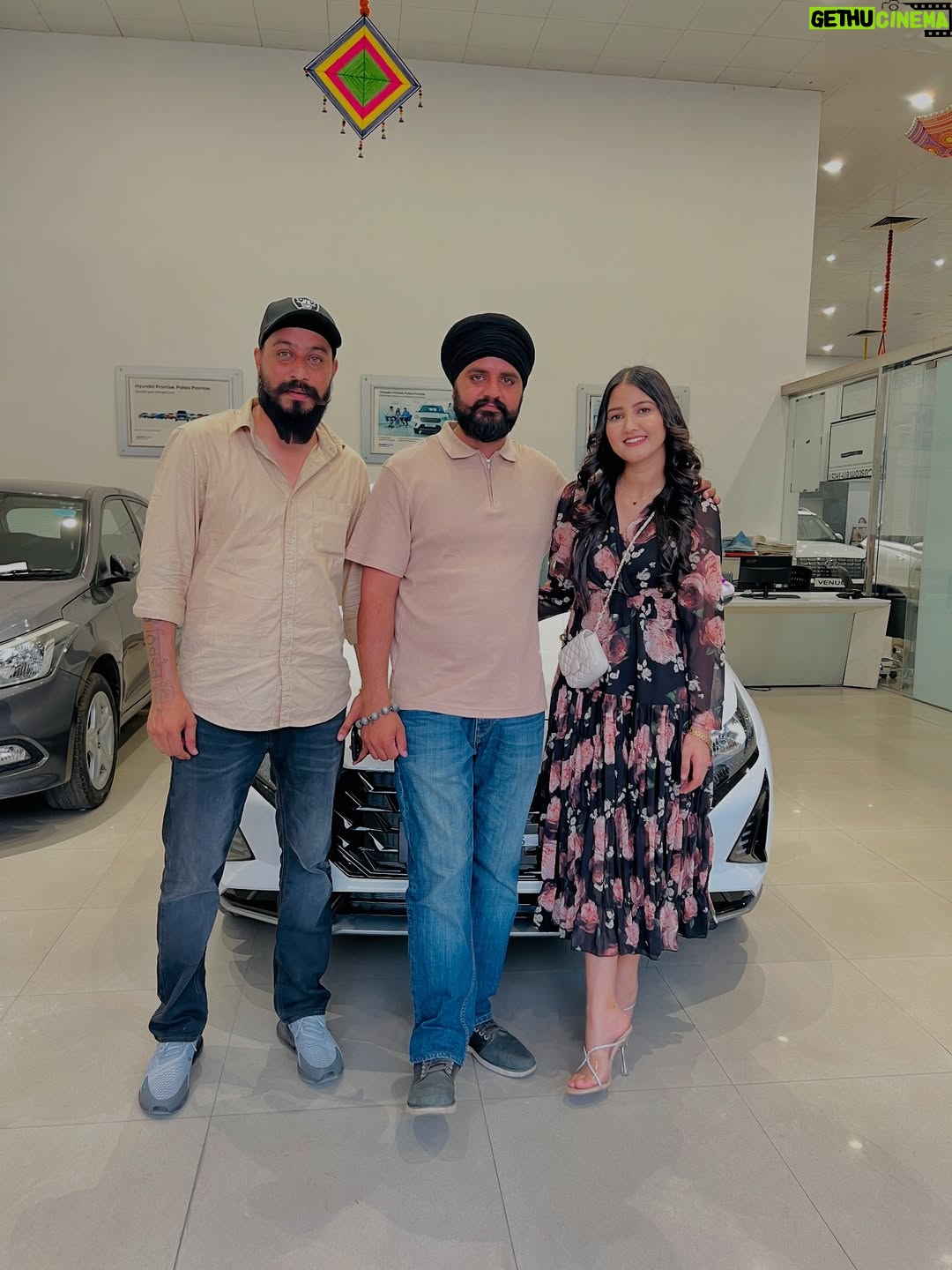 Rajdeep Kullar - 64.3K Likes - Sukar Waheguru ji ♥️🙏🏻🧿
Ine jogy syd nai c …. Jine jogy kar dita tuc ♥️🙏🏻🪬 
@rajdeep_kullar 

#newcar #love #post #insta #postivethinking #explorer #wmk #viral