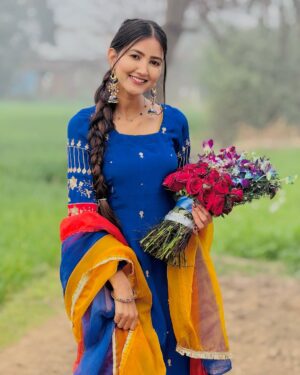 Rajdeep Kullar Instagram - 🌹🧿🫰🏻 #rajdeepkullar @rajdeep_kullar
#post #postinstagram #love #explore #jatti #gulab #roseday