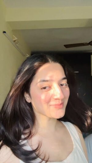 Rajshree sharma Instagram - Just found this song cute🤍
#trendingreels #trending #love #fashionstyle #ootd #recreation #trendingsongs #trend #dailyquotes #fyp #srk