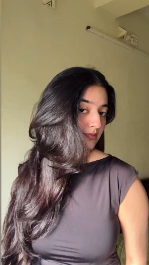 Rajshree sharma Instagram - Teaching you how to flaunt a good hair day😝
.
.
.
.
.
.
.
.
.
.
.
#trendingreels #trending #love #ootd #recreation #fashionstyle #trend #trendingsongs #fyp #dailyquotes #explore