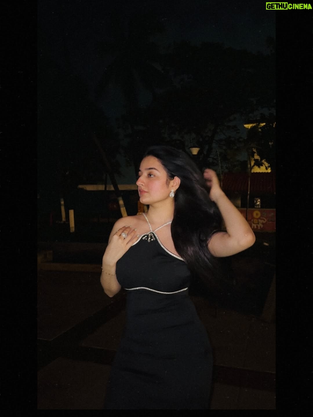 Rajshree sharma - 4.2K Likes - Yeah yeah had moon for the dinner😉
