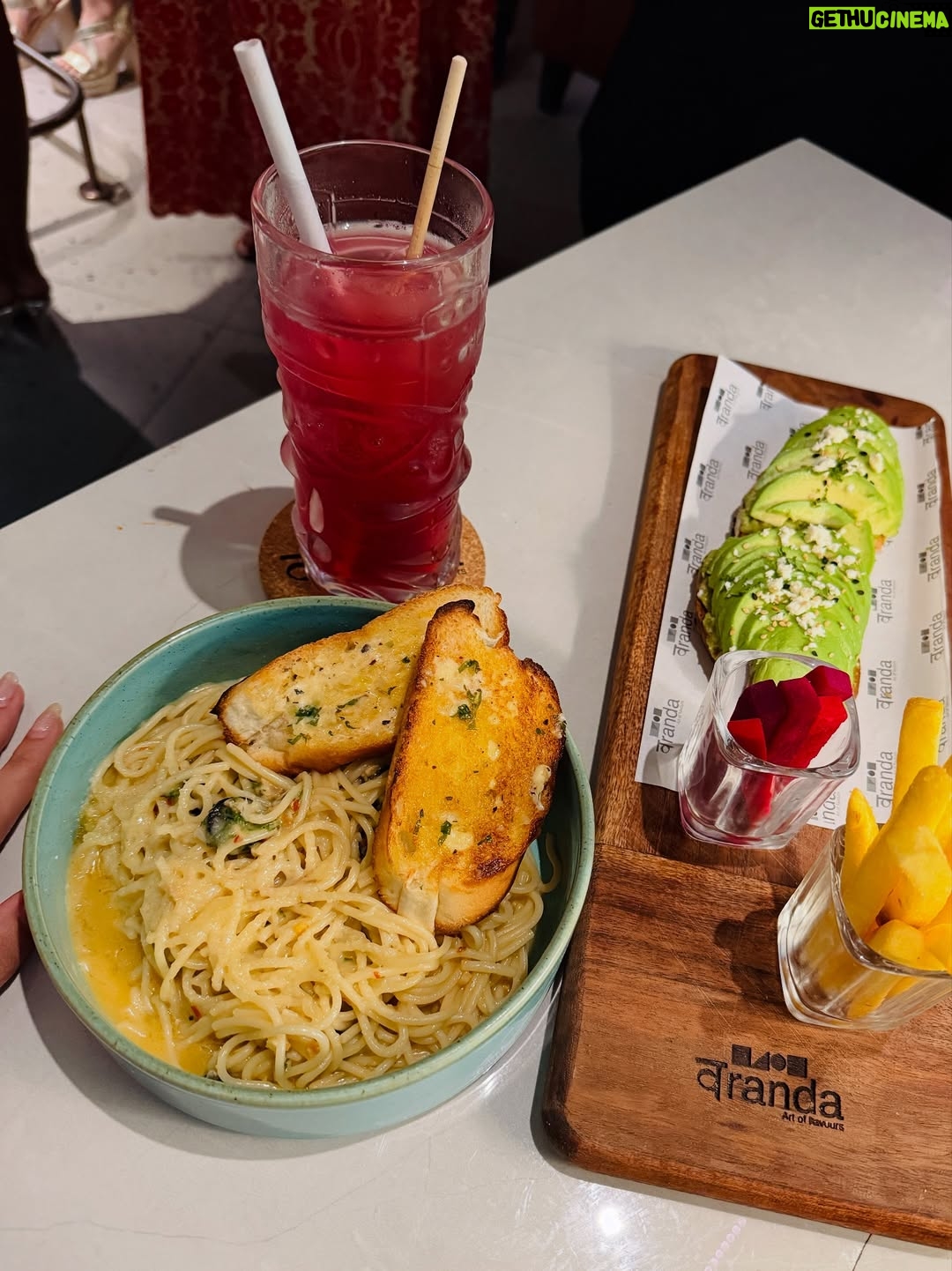 Rajshree sharma - 4.4K Likes - Thanks for hosting 
What a vibe and what a spread 🔥

@liberal_librann @kommunity_pr @rahulrohra @nupur_rohra @jewelsforlunch