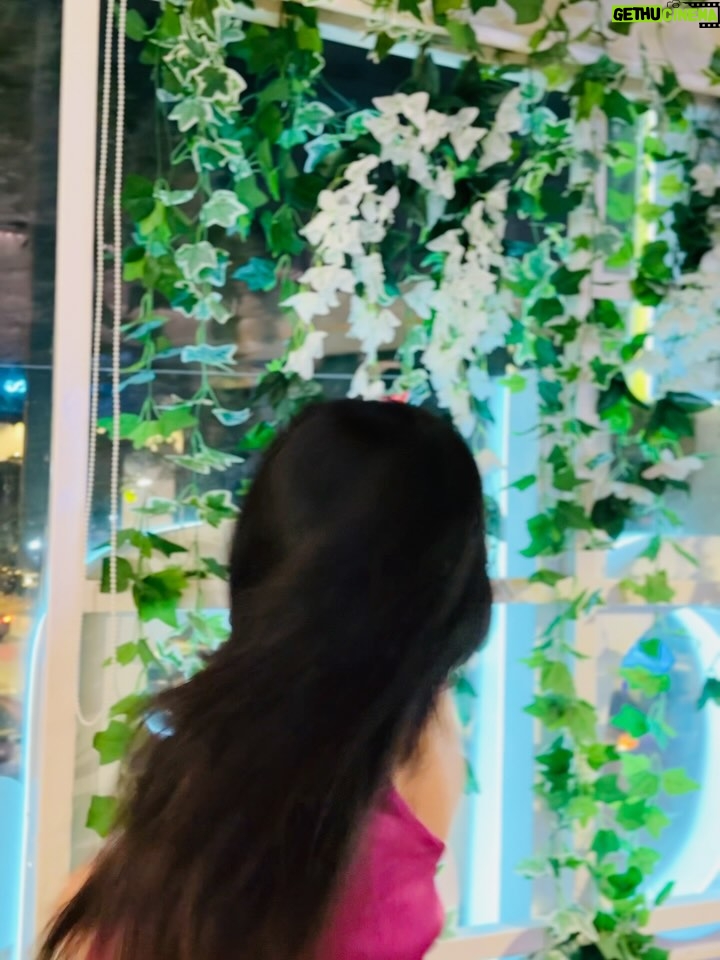 Rajshree sharma - 4.4K Likes - Thanks for hosting 
What a vibe and what a spread 🔥

@liberal_librann @kommunity_pr @rahulrohra @nupur_rohra @jewelsforlunch