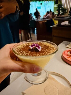 Rajshree sharma Instagram - Thanks for hosting
What a vibe and what a spread 🔥
@liberal_librann @kommunity_pr @rahulrohra @nupur_rohra @jewelsforlunch