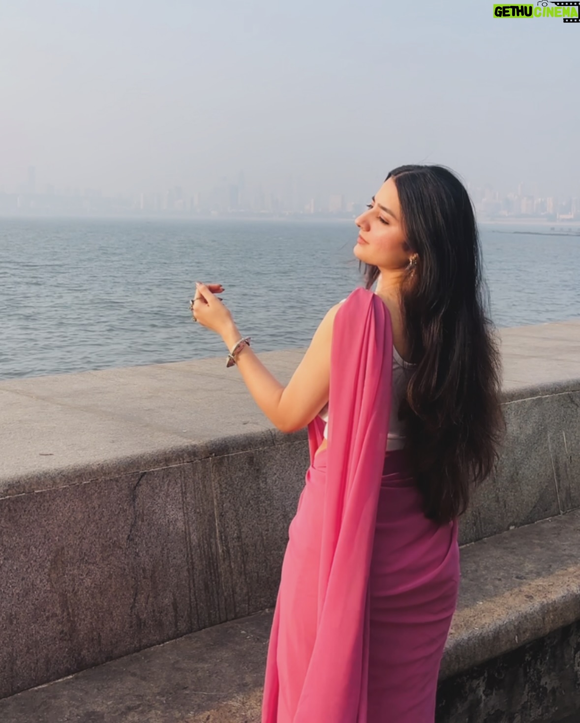 Rajshree sharma - 30.7K Likes - Drop a pink heart if you find this gorgeous🩷

#trending #trendingreels #love #fashionstyle #ootd #recreation #trend #trendingsongs #dailyquotes #fyp #srk