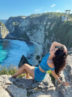Rajvee Gandhi Instagram - A day about endless blues šš©µ
Outfit @tebho.in